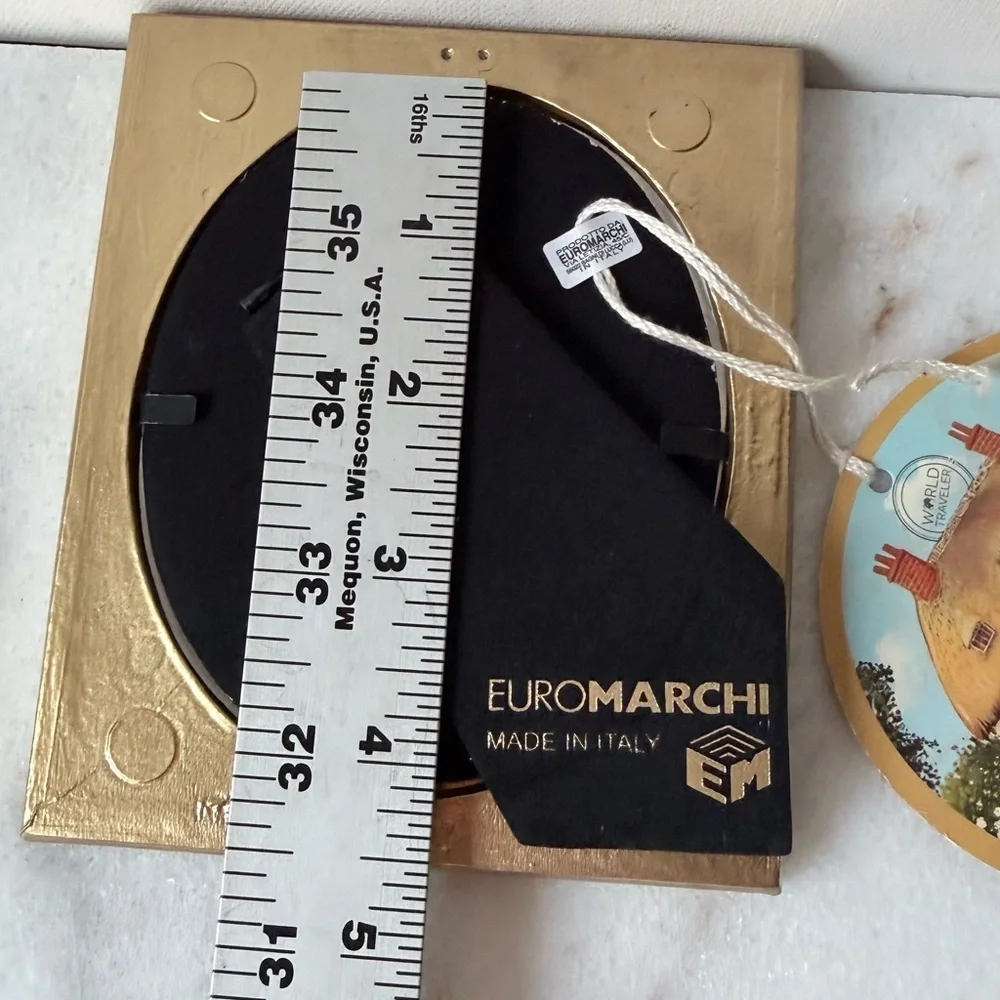 Baroque-style photo frame by Euromarchi, Italy gold ornate oval opening NEW…wood